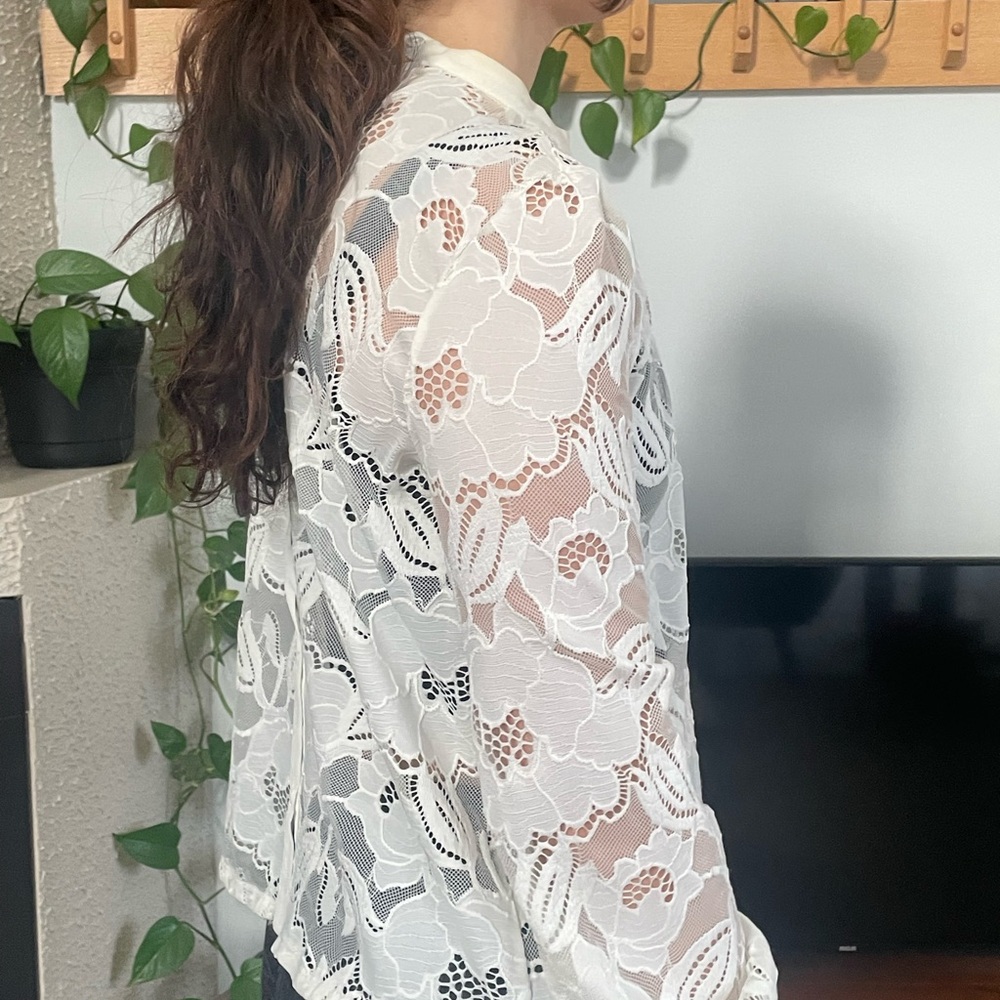 Blouse - Picture 2 of 2